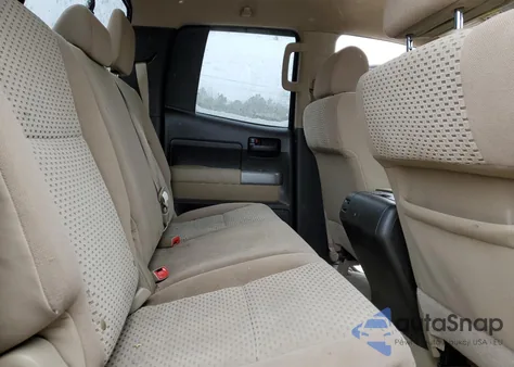 2010 Toyota Tundra Double Cab Sr5 z USA, uszkodzony, nr VIN 5TFUY5F15AX157040